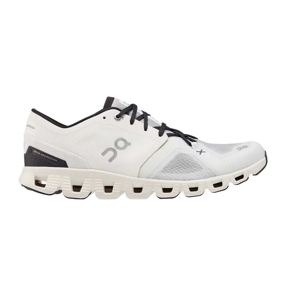 On Cloud X 3 - Ivory / Black