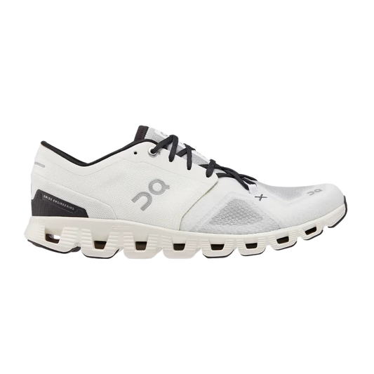 On Cloud X 3 - Ivory / Black