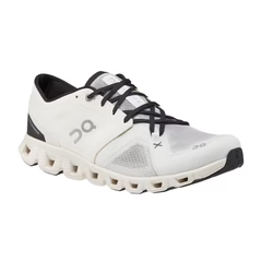 On Cloud X 3 - Ivory / Black